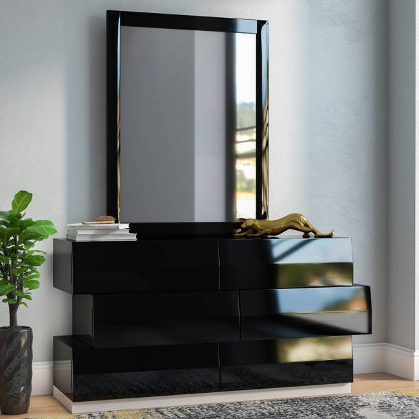 Latitude Run® Lyset Platform Solid Wood 5 Piece Bedroom Set & Reviews